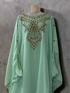 ชุดเดรสยาว 2 ชิ้น แบรนด์ AWAIS HOUSE สำหรับผู้หญิงมุสลิม ดีไซน์เรียบหรู ผ้าชีฟองประดับลูกปัด ทรงเอไลน์ เหมาะสำหรับงานกลางคืน/งานทางการ ขายส่ง - Product Image 5