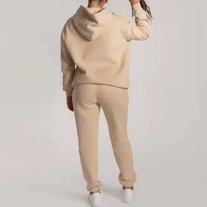 Ensemble de survêtement d'hiver deux pièces pour femmes 2025, de haute qualité, OEM, décontracté, respirant, manches longues, facile à porter et grande taille - Product Image 4