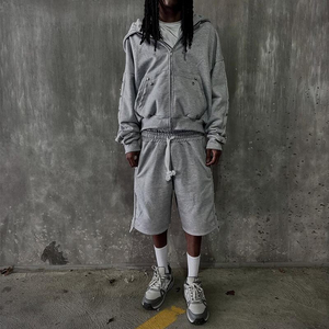 Ensemble de survêtements en coton épais personnalisés pour hommes, en molleton bouclette, délavé à l'acide, comprenant un sweat à capuche court zippé et un short de survêtement - Product Image 5