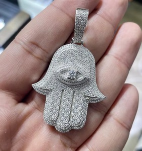 Pendentif Main de Fatma en Argent Plaqué Moissanite + Argent 925 avec Micro-Pavé de Diamants, Charme Œil, Bijou Unisexe Style Hip Hop/Rock, Cadeau - Product Image 1