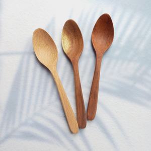 Cuillère originale en bois de hêtre écologique et naturelle, personnalisée et délicieuse pour les fêtes populaires du Vietnam - Product Image 4