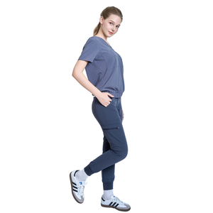 Uniforme de enfermera de nuevo estilo, diseño de pantalones cargo, conjunto de uniformes con chaqueta, ropa médica para médicos, OEM/ODM, MÁS VENDIDO - Product Image 1