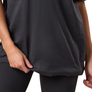 Camiseta Oversize de Algodón Suave para Mujer, Color Gris Carbón, Cuello Redondo, Ajuste Relajado, Estilo Boyfriend, Prenda Superior de Moda para Uso Diario - Product Image 6