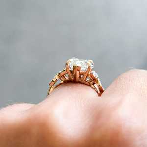 Bagues de fiançailles en diamant marquise 3 carats, sertissage à griffes de 2,1 mm, inspirées de la nature, solitaires cultivés en laboratoire, bijoux fins uniques en or massif 14k 18k - Product Image 6