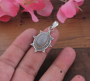SHREE JAIPUR SILVER Handmade Vintage Oval <b>Grey</b> Black Onyx Gemstone Charms 925 Sterling Silver Plated Granulation Sunburst <b>Frame</b> - Product Image 3