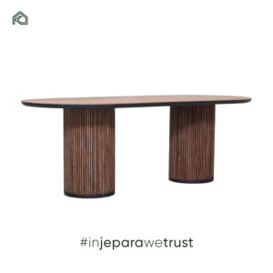 Mesa de Patio de Madera de Teca Sólida de Diseño Elegante y Atemporal para Decoración de Balcón de Penthouse y Jardín en el Techo - Product Image 2