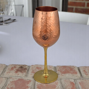 Verres à vin en cuivre à motif gaufré, flûtes à champagne, verres à vin à pied en métal faits à la main, lot de 2 pour les occasions de mariage - Product Image 5
