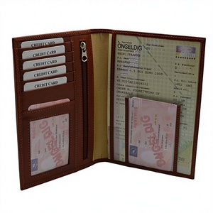 Porte-passeport de voyage en cuir véritable avec logo personnalisé et blocage RFID Portefeuille à deux volets Porte-passeport au design antique fait à la main - Product Image 1