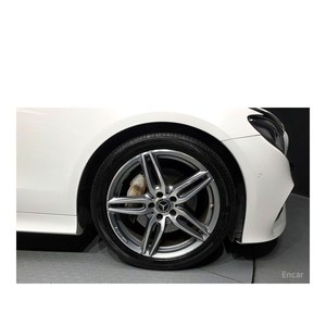 เมอร์เซเดส-เบนซ์ อี-คลาส E220d แคบริโอเล็ต ปี 2020/12 ระยะทาง 106,453 กม. เครื่องยนต์ดีเซล เกียร์อัตโนมัติ มาตรฐานไอเสียยูโร 5 เบาะหนัง กล้องมองหลัง - Product Image 5