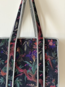 Sac fourre-tout de luxe en velours pour femme, grande capacité, sac à bandoulière matelassé doux, sac à main tendance, écologique, léger, été/automne/hiver - Product Image 1