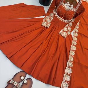 Nuevo traje de imitación de Georgette Plazzo de lanzamiento personalizado de alta calidad con trabajo de secuencia y bordado a la venta - Product Image 4