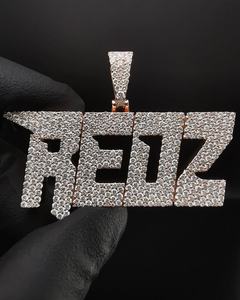 Colgante de Letra Dvars de Plata de Ley con Moissanita y Diamantes, Chapado en Oro de 18K y Rodio, Engaste de Garra, Micro Pavé, Estilo Hip Hop, para Hombre - Product Image 1