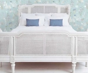 Italian Design White <b>Rattan</b> <b>Bed</b> <b>Frame</b> Traditional Design Headboard and Footboard Bedroom Furniture - Product Image 1