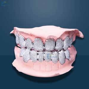 Juego de 8 Dientes Superiores y 8 Inferiores con Diamantes Cultivados en Laboratorio, Estilo Hip Hop, Oro Blanco de 10K - Product Image 4