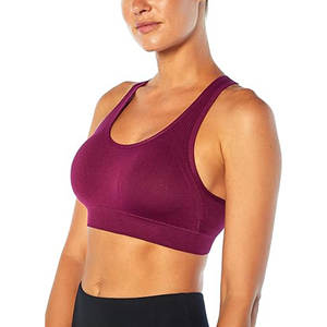 Conjunto Deportivo de Yoga para Mujer: Top Sujetador Cruzado de Color Liso y Shorts de Gimnasio con Efecto Scrunch Butt de Secado Rápido - Product Image 1
