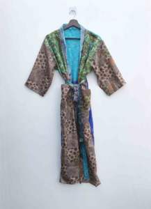 Kimono largo vintage indio, bata de dormir, chaqueta, túnica de sari reciclado, kimono de seda, camisón con tirantes finos - Product Image 2