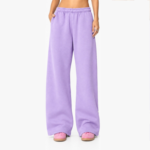 Pantalones Deportivos Personalizados para Mujer, Estilo Casual, de Poliéster y Algodón, de Pierna Ancha, con Estampado Puff y Ajuste Cómodo para Uso Diario - Product Image 3