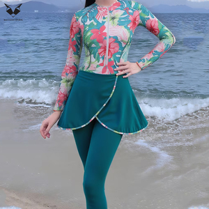 Traje de Baño Moderno con Estampado Floral, Cierre de Cremallera, Cómodo, Lavable a Máquina, Totalmente Personalizado, para Estilos de Vida Activos - Product Image 3