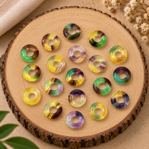 Colgante de Fluorita Arcoíris Liso en Forma de Donut de 15mm, Piedra Preciosa para Sanación con Cristales, Energía Reiki, Diseño para Fabricación de Joyas al por Mayor - Product Image 2