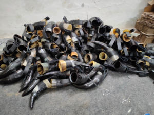 Nuevo Cuerno Vikingo para Beber Hecho a Mano, Ecológico, de Cuerno de Búfalo Pulido, con Soporte de Cuero Estilo Animal, Artesanía Natural Navideña - Product Image 3