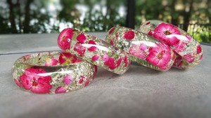 Brazalete de Resina Artesanal con Diseño Personalizable, Flores Reales Prensadas, Joyería Artística de Moda para Regalos de Cumpleaños - Product Image 5