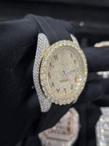 Reloj de Lujo con Diamantes Moissanite, Movimiento Mecánico, Acero Inoxidable, Estilo Hip Hop, Correa de Goma Negra, Unisex - Product Image 2