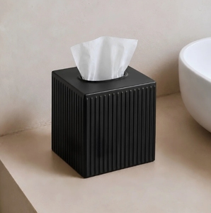 Boîte à mouchoirs carrée en métal noir cannelé, distributeur facial côtelé, accessoire moderne pour salle de bain, fourniture hôtelière en gros - Product Image 3
