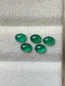 ZUBEDA GEMS JEWELRY มรกตธรรมชาติทรงรีแบบคาโบชอง ความเงางามสูง 2.00 กะรัต อัญมณี พร้อมใบรับรองจากผู้เชี่ยวชาญสำหรับทำเครื่องประดับแหวน - Product Image 4