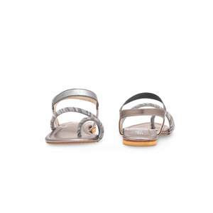 Sandalias de tacón gris FN6000 Diseño elegante para mujer - Product Image 2