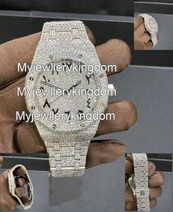 Montre en acier inoxydable avec boîtier rond de 38 mm en moissanite, cadran en verre, résistance à l'eau de 10 bars, sans fermoir - Product Image 5