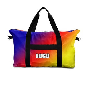 Sac de voyage pour femme à motif animalier, impression à la demande, livraison directe, sac de voyage durable, léger, élégant, sac de sport unisexe - Product Image 5