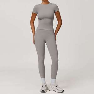 Leggings de yoga et de sport pour femmes à taille mi-haute avec logo personnalisé, style vintage, motif 3D, écologiques, séchage rapide, haute qualité - Product Image 3