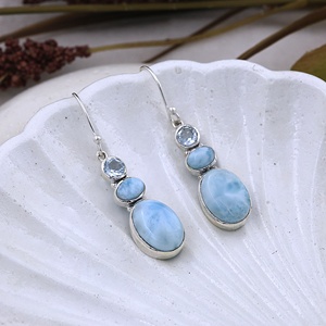 Boucles d'oreilles pendantes uniques en argent sterling 925 avec cabochons de larimar naturel, pierre bleue océanique, bijoux en gros - Product Image 4