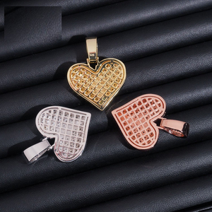 Pendentif Cœur Brisé en Argent 925 Micro Pavé Diamant Givré, Bijou Classique et Tendance, Cadeau pour Lui/La - Product Image 3