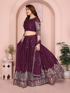 Lehenga Choli élégant en Georgette brodé avec dupatta ajouré - Product Image 2