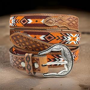 Cinturón de Cuero Marrón Estilo Western para Mujer con Hebilla y Conchos Plateados Ornamentados, Accesorio de Moda Vaquera Vintage - Product Image 3