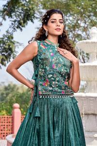 Ensemble Anarkali vert brodé avec dupatta, sans manches, coupe classique, tenue indienne et pakistanaise tissée pour fêtes et mariages - Product Image 6