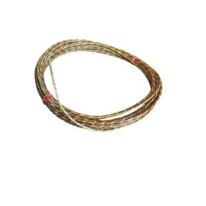 La imagen muestra un rollo de cordón trenzado, probablemente hecho con materiales naturales como cuero o tripas. - Product Image 4