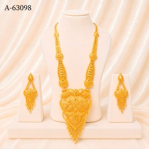 MOLL JEWELLERS - Conjunto de Joyería Étnica al por Mayor para Mujer, Collar con Colgante de Circonio Chapado en Oro y Aretes, Conjunto de Boda A-63096 - Product Image 3