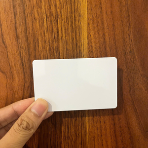 บัตร RFID ความถี่คู่ UHF NFC พิมพ์ลายตามสั่ง ขนาดเท่า ATM สำหรับงานค้าปลีก โลจิสติกส์ และการจัดการทรัพย์สิน Nextwaves - Product Image 1