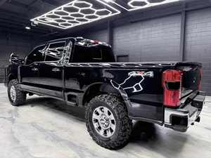 Ford F250 Lariat Powerstroke 4x4 2025 en Perfecto Estado, Motor Diésel Super Duty - Product Image 3