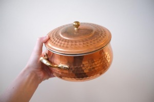 Heat Resistant for Gas and Induction Cooker Hammered Copper Soup <b>Pot</b> with <b>Lid</b> Double Handle Vintage Design - Product Image 2