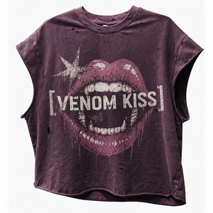 Camiseta gráfica desgastada personalizada al por mayor para hombre, estilo oversize, estampado de labios, lavada, estilo hip hop - Product Image 1