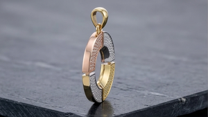 Collar con Colgante Circular Tricolor de Lujo con Diamantes Cultivados en Laboratorio para Hombre y Mujer - Product Image 5