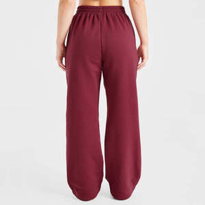 Pantalon de survêtement ample en coton bordeaux pour femme avec logo personnalisé, taille élastique, poches latérales, coupe ample, longueur intégrale, idéal pour l'hiver - Product Image 4