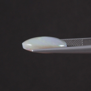 Opale Pierre Précieuse Non Montée 7,38 Carats Ovale 17x12mm Taillée à la Main Polie Certifiée IGI Blanche Naturelle Traitée à la Cire/Huile pour Bijoux - Product Image 2