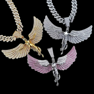 Colgante de Lujo de Plata 925 con Alas de Ángel e Incrustaciones de Diamantes Micro Pavé de Corte Redondo, Charm Temático Unisex para Uso Diario en Oferta - Product Image 1