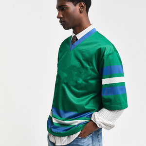 Última Moda en Camisetas de Fútbol con Cuello Acanalado, Corte Cuadrado, Malla Atlética, para Hombre, 2025 - Product Image 4