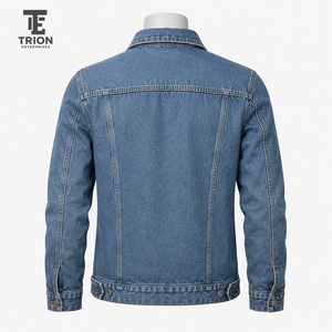 Veste en jean pour femme, denim vintage délavé, coupe élégante, design durable, idéale pour la mode décontractée, le streetwear et les voyages - Product Image 4