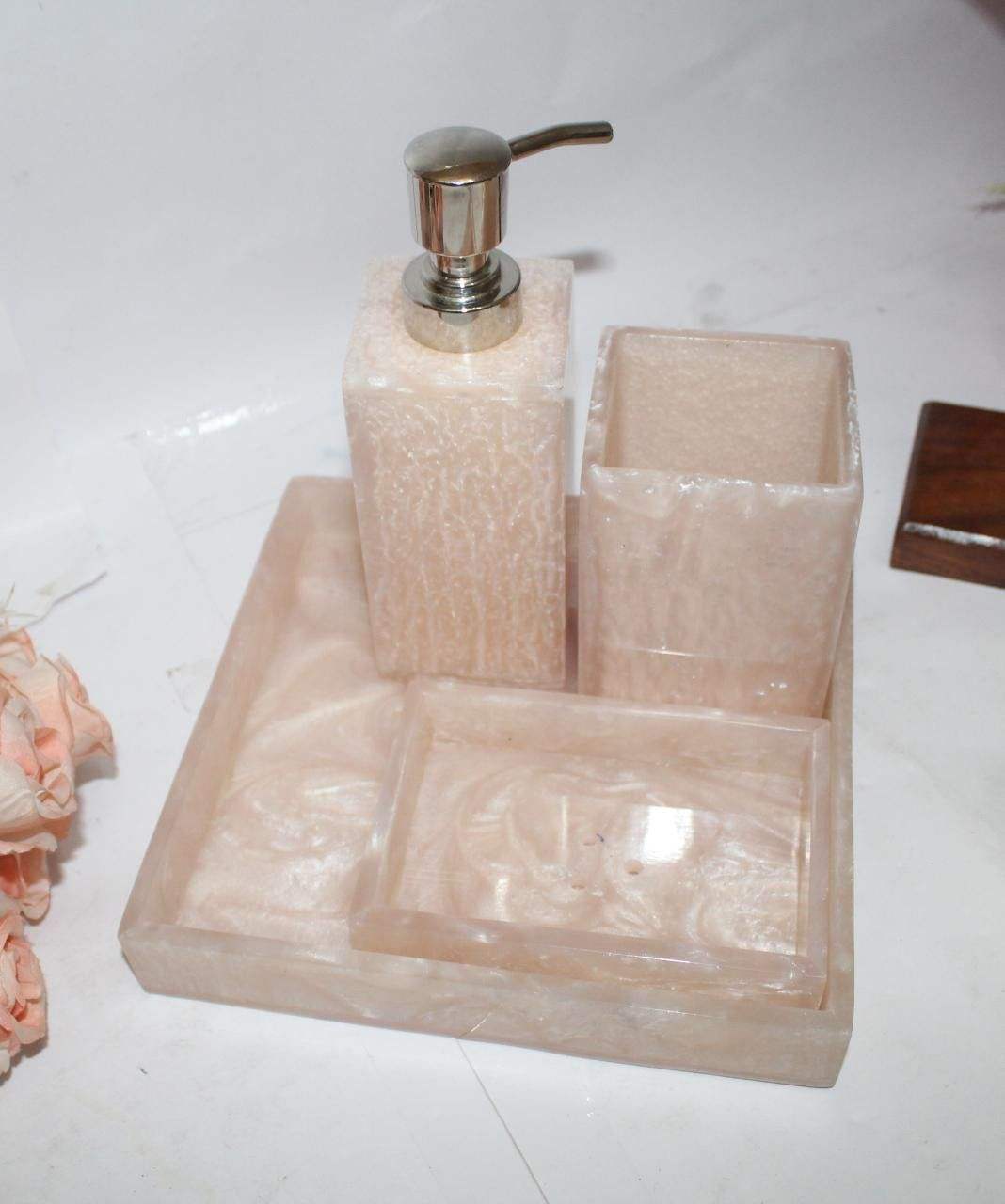 ตามที่แสดง